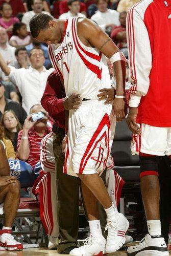 克罗斯晒2026年世界杯德国战袍：这件球衣确实很有吸引力（克罗斯展示2026世界杯德国队新球衣：确实颇具吸引力）