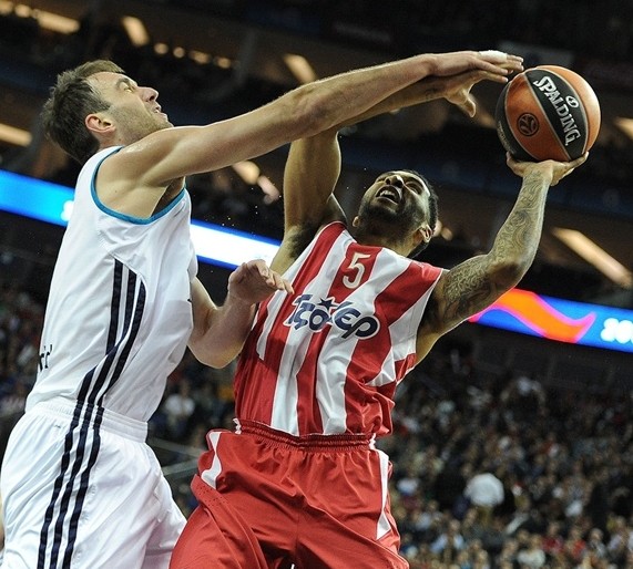 拉波尔塔承诺与弗里克续约：他的地位已稳固，会见证球场完工（拉波尔塔确认弗里克将续约：帅位稳固，将见证球场竣工）