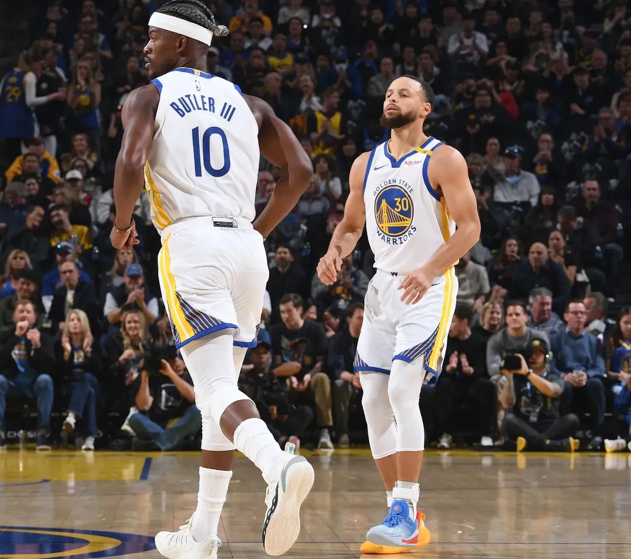 🎮KeSPA杯战报：Zeus青钢影表演秀，HLE鏖战五局力克DK（KeSPA杯速报：Zeus青钢影统治全场，HLE五局鏖战险胜DK）