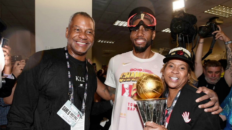 六台：马竞认为巴萨无力支付小蜘蛛的转会费，计划围绕其建队（六台：巴萨难承担小蜘蛛的转会费，马竞打算以其为建队核心）