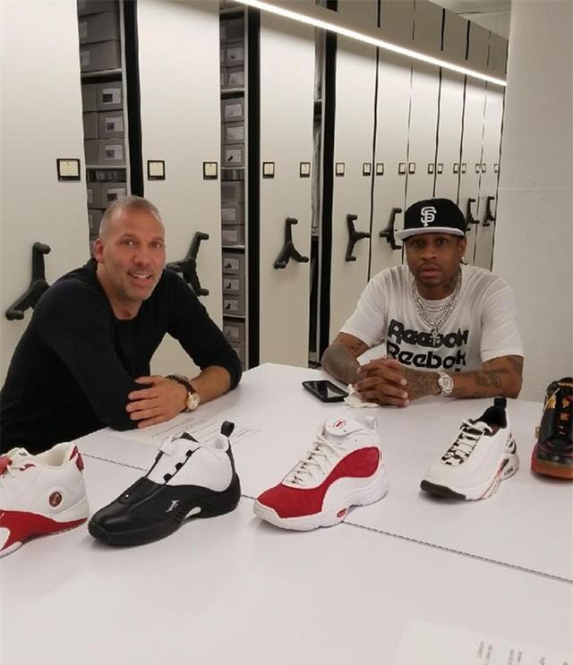 皇马一战3红6黄！金哨详解争议判罚：2红没问题，输球别怪裁判（皇马一役3红6黄！金哨解读争议判罚：两红无误，输球别怪裁判）