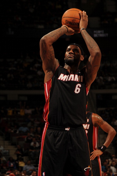 队报：努诺-门德斯有望出战毕包，巴黎内部希望他能复出（队报：努诺-门德斯有机会对阵毕包，巴黎队内期待其伤愈回归）