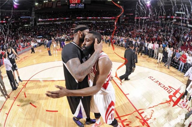 TA：利马传球出色&充满侵略性，他的回归可以丰富曼联打法（TA：传球精妙且侵略性十足的利马回归，有望为曼联战术增添多样性）