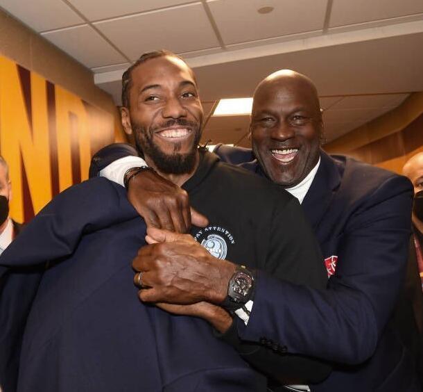 环足奖年度最佳新星候选：杜埃、若昂-内维斯、斯凯利在列（环足奖年度新星提名公布：杜埃、若昂-内维斯、斯凯利入选）