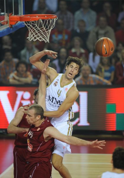 纳达尔支持阿隆索：罗马不是一天建成的，大家需要耐心一点（纳达尔力挺阿隆索：罗马非一日之功，望外界多点耐心）