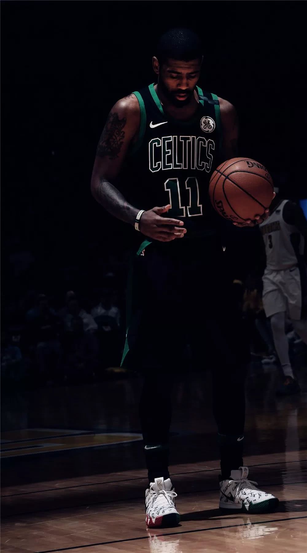 舍甫琴科：AC米兰本赛季有能力问鼎意甲，莱奥还有提升空间（舍甫琴科看好AC米兰问鼎本季意甲：莱奥仍有进步空间）